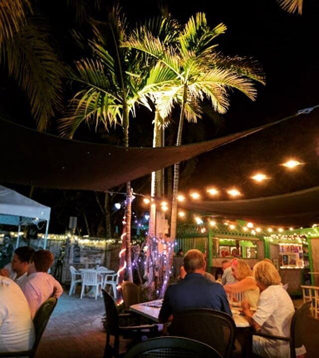 We’re now open until 10 PM, Thursday through Monday! 🤙🏻 Come enjoy our patio and delicious food while the sun sets! #mangrovemamas